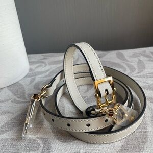 Gucci White Leather Strap with Gold Accents